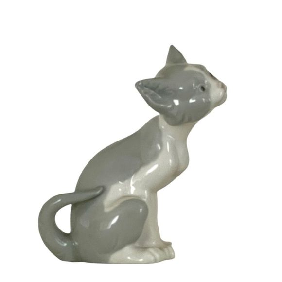 Lladro Other - Lladró Brille Gatito expectante grey cat figurine 5.113